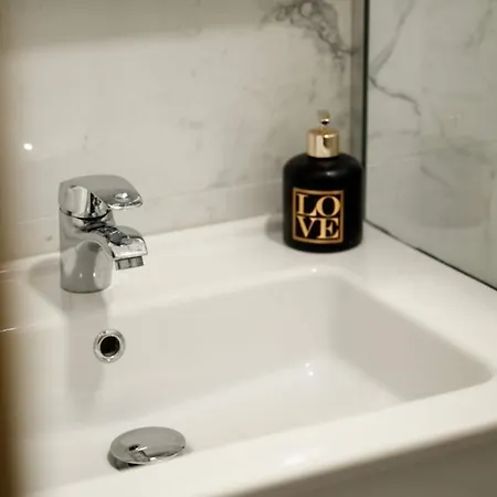 Emblematic House 1 Konukevi Gjirokastër