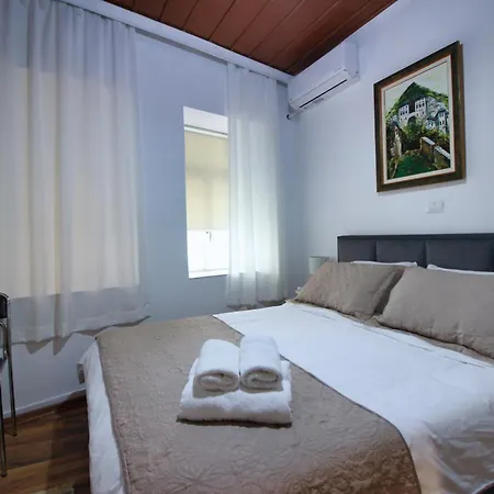 Emblematic House 1